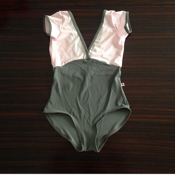 ISO YUMIKO LEOTARDS! - Picture 7 of 8
